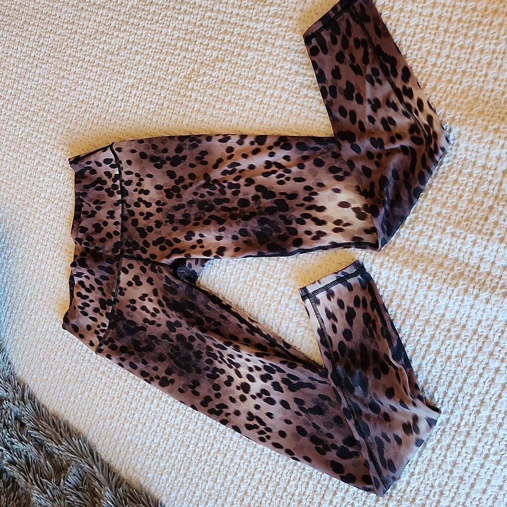 Fabletics powerhold cheetah leggings